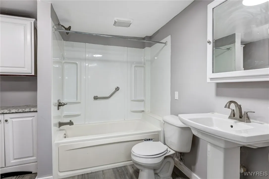 54 Roma Avenue, Buffalo, New York 14215, Buffalo, New York 14215, 3 Bedrooms Bedrooms, 9 Rooms Rooms,1 BathroomBathrooms,Residential,For Sale,54 Roma Avenue, Buffalo, New York 14215,0,B1634779