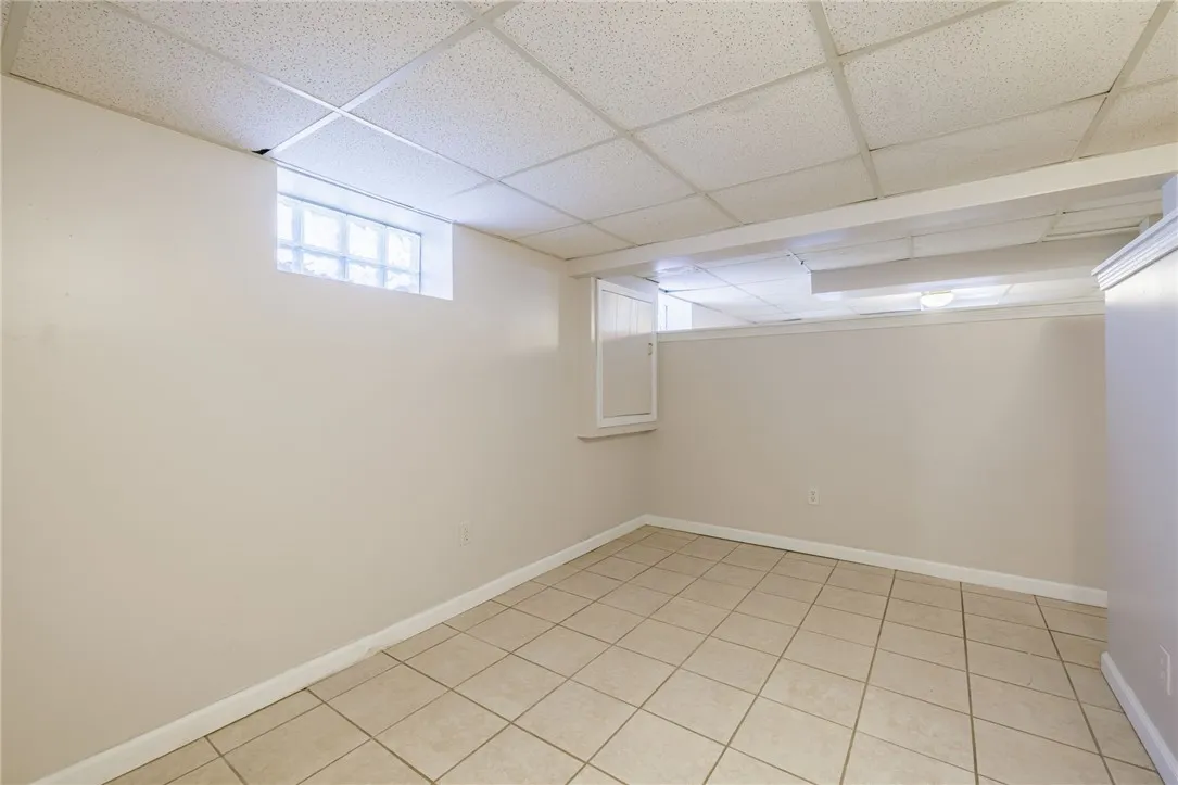654 English Road, Greece, New York 14616, Greece, New York 14616, 4 Bedrooms Bedrooms, 10 Rooms Rooms,3 BathroomsBathrooms,Residential,For Sale,654 English Road, Greece, New York 14616,0,R1634833