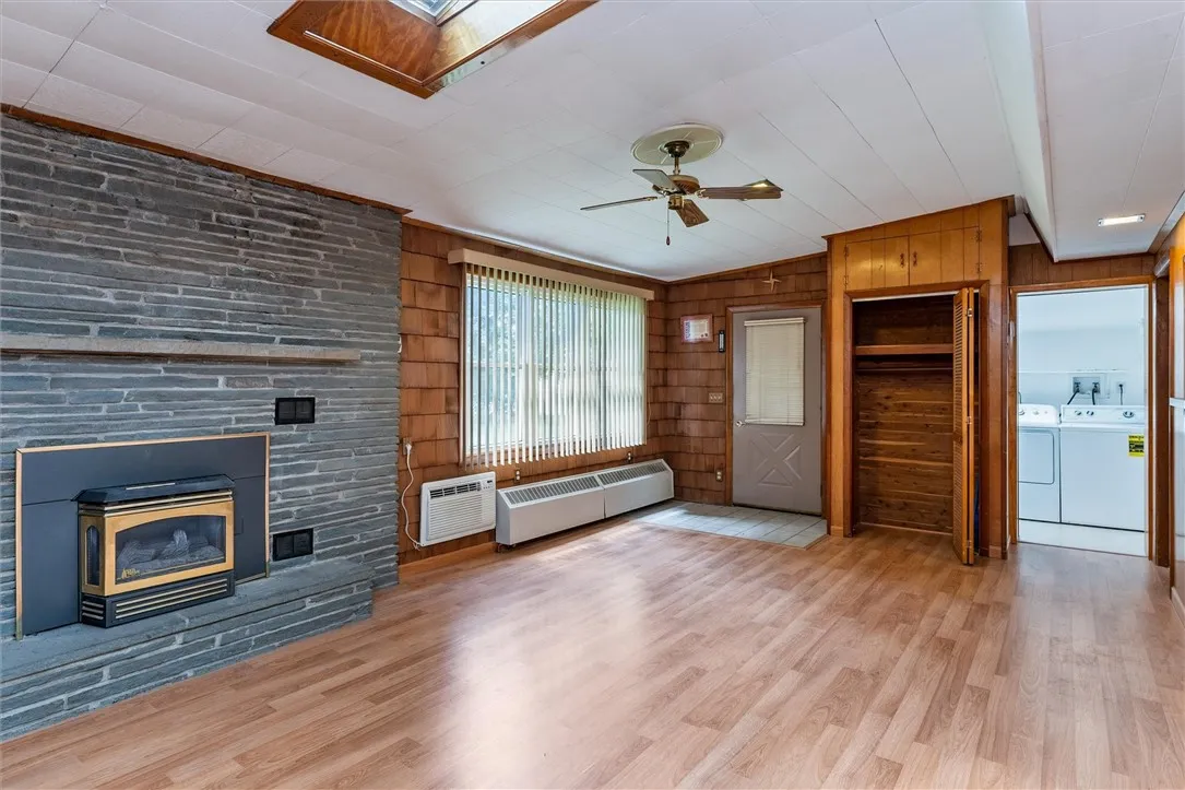 30 East Parkway, Victor, New York 14564, Victor, New York 14564, 3 Bedrooms Bedrooms, 6 Rooms Rooms,1 BathroomBathrooms,Residential,Closed,30 East Parkway, Victor, New York 14564,0,R1632294