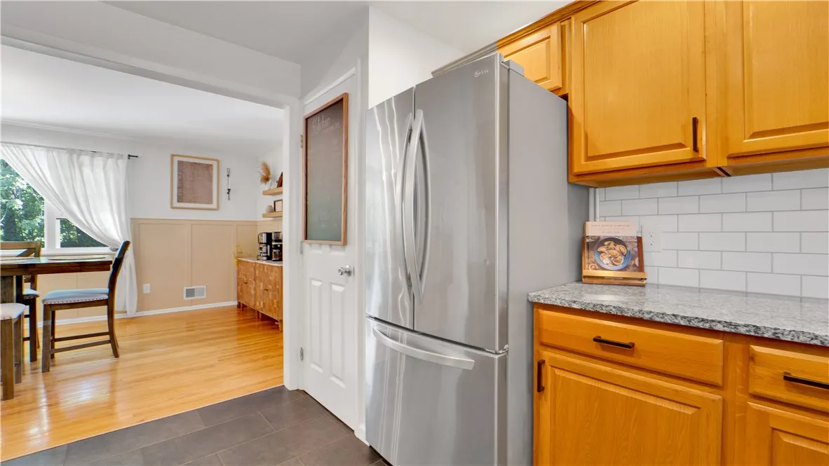 16 Post Hill Drive, Henrietta, New York 14623, Henrietta, New York 14623, 4 Bedrooms Bedrooms, 8 Rooms Rooms,2 BathroomsBathrooms,Residential,Closed,16 Post Hill Drive, Henrietta, New York 14623,0,R1632422