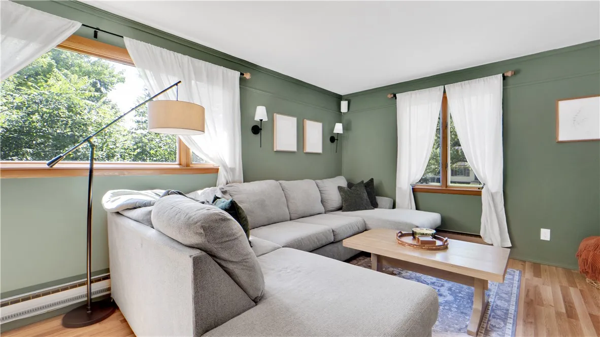 16 Post Hill Drive, Henrietta, New York 14623, Henrietta, New York 14623, 4 Bedrooms Bedrooms, 8 Rooms Rooms,2 BathroomsBathrooms,Residential,Closed,16 Post Hill Drive, Henrietta, New York 14623,0,R1632422
