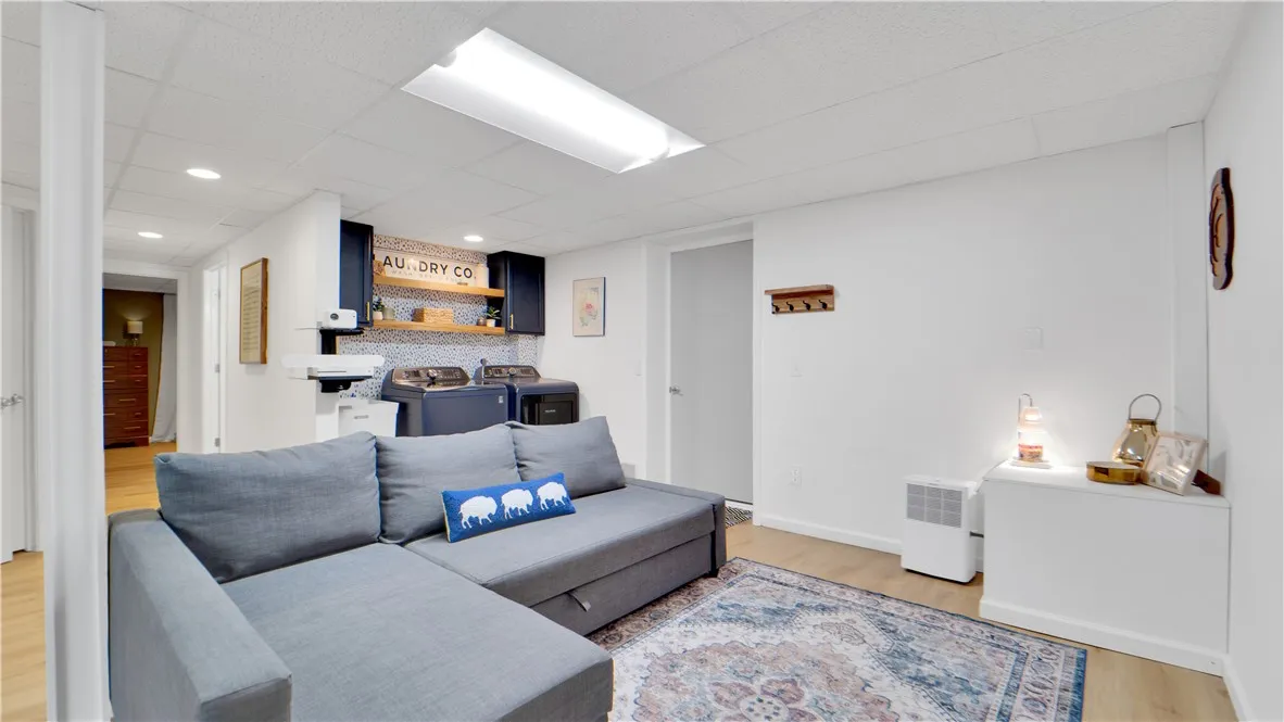 16 Post Hill Drive, Henrietta, New York 14623, Henrietta, New York 14623, 4 Bedrooms Bedrooms, 8 Rooms Rooms,2 BathroomsBathrooms,Residential,Closed,16 Post Hill Drive, Henrietta, New York 14623,0,R1632422