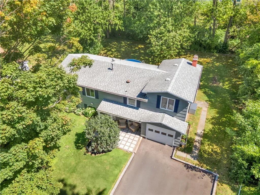 16 Post Hill Drive, Henrietta, New York 14623, Henrietta, New York 14623, 4 Bedrooms Bedrooms, 8 Rooms Rooms,2 BathroomsBathrooms,Residential,Closed,16 Post Hill Drive, Henrietta, New York 14623,0,R1632422