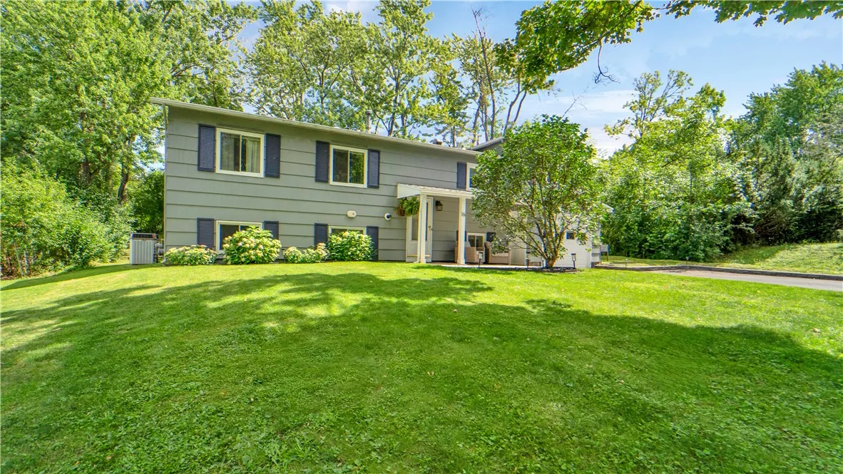 16 Post Hill Drive, Henrietta, New York 14623, Henrietta, New York 14623, 4 Bedrooms Bedrooms, 8 Rooms Rooms,2 BathroomsBathrooms,Residential,Closed,16 Post Hill Drive, Henrietta, New York 14623,0,R1632422