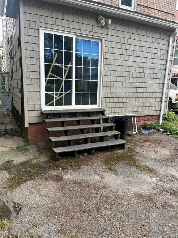 212 Lux Street, Rochester, New York 14621, Rochester, New York 14621, 4 Bedrooms Bedrooms, 7 Rooms Rooms,1 BathroomBathrooms,Residential,For Sale,212 Lux Street, Rochester, New York 14621,0,R1634846