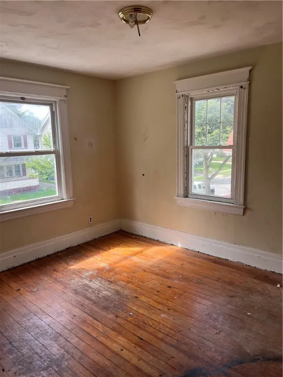 212 Lux Street, Rochester, New York 14621, Rochester, New York 14621, 4 Bedrooms Bedrooms, 7 Rooms Rooms,1 BathroomBathrooms,Residential,For Sale,212 Lux Street, Rochester, New York 14621,0,R1634846
