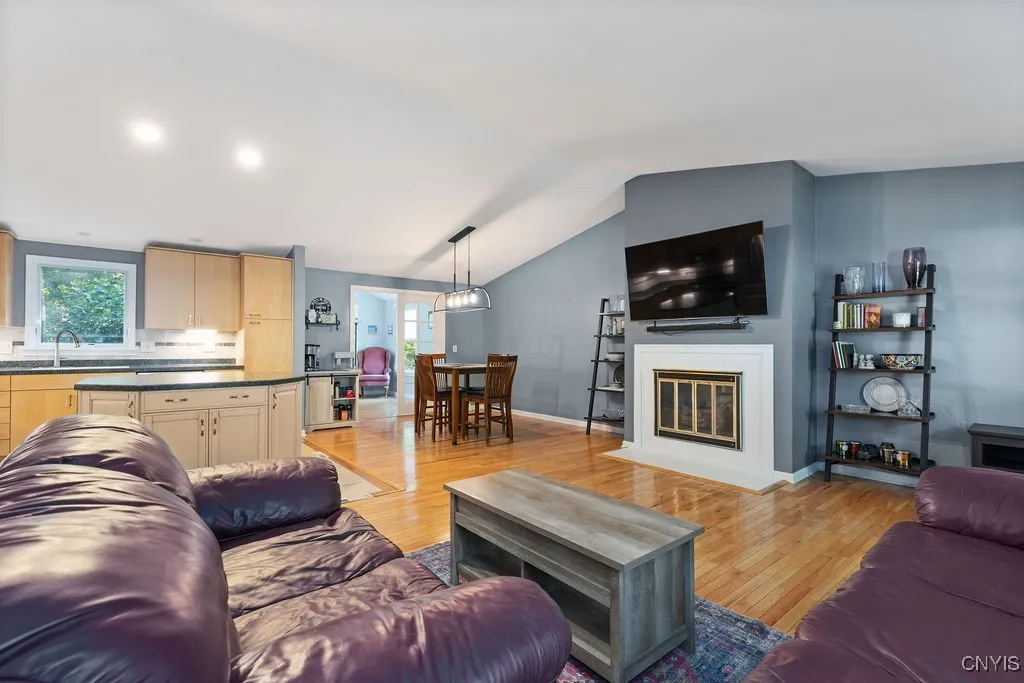 8790 Radburn Drive, Lysander, New York 13027, Lysander, New York 13027, 3 Bedrooms Bedrooms, 9 Rooms Rooms,2 BathroomsBathrooms,Residential,Closed,8790 Radburn Drive, Lysander, New York 13027,0,S1634773