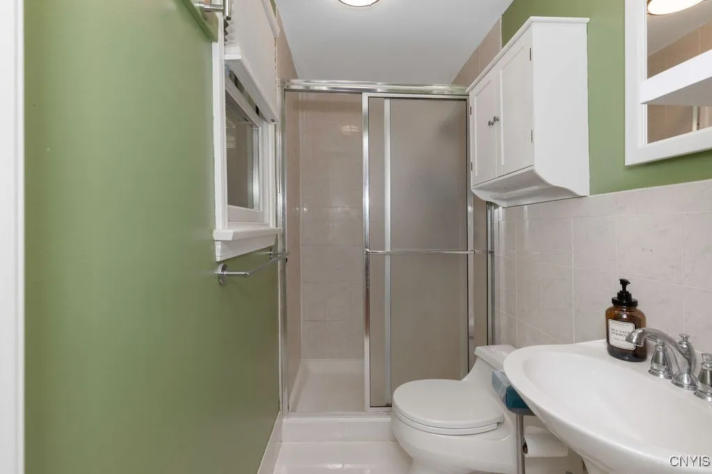 8790 Radburn Drive, Lysander, New York 13027, Lysander, New York 13027, 3 Bedrooms Bedrooms, 9 Rooms Rooms,2 BathroomsBathrooms,Residential,Closed,8790 Radburn Drive, Lysander, New York 13027,0,S1634773