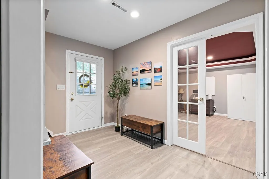 8790 Radburn Drive, Lysander, New York 13027, Lysander, New York 13027, 3 Bedrooms Bedrooms, 9 Rooms Rooms,2 BathroomsBathrooms,Residential,Closed,8790 Radburn Drive, Lysander, New York 13027,0,S1634773