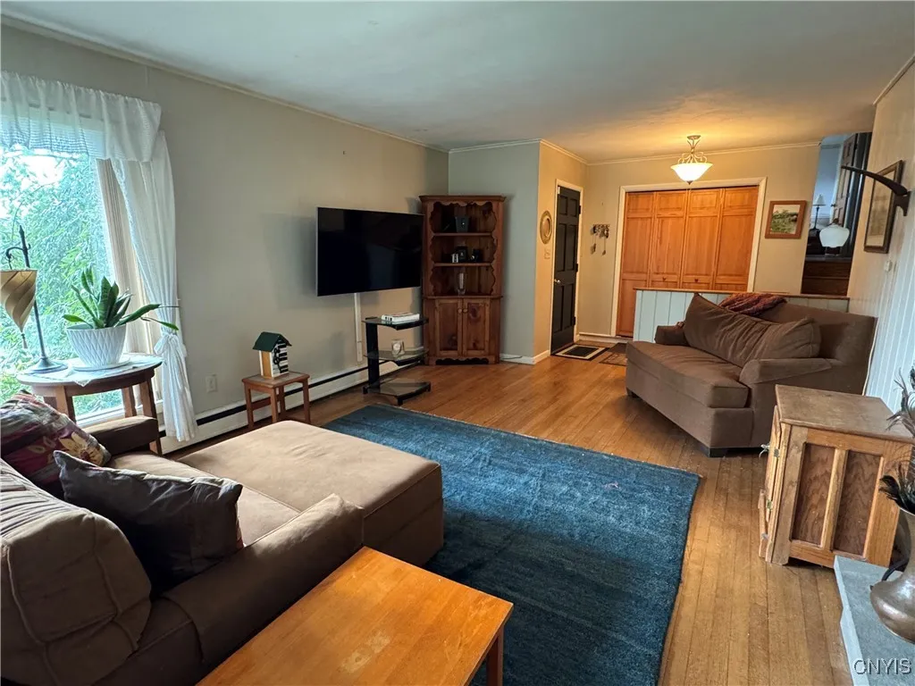 10 East Lake Road, Hamilton, New York 13346, Hamilton, New York 13346, 4 Bedrooms Bedrooms, 8 Rooms Rooms,2 BathroomsBathrooms,Residential,For Sale,10 East Lake Road, Hamilton, New York 13346,0,S1633312