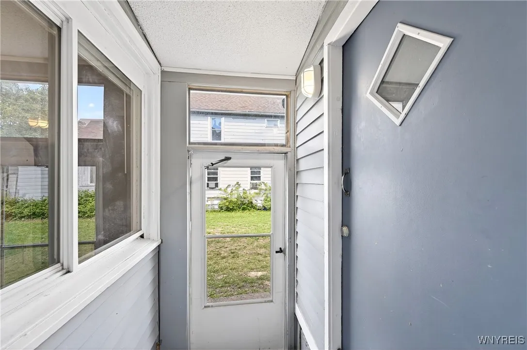 341 Vermont Street, Buffalo, New York 14213, Buffalo, New York 14213, 2 Bedrooms Bedrooms, 6 Rooms Rooms,1 BathroomBathrooms,Residential,Closed,341 Vermont Street, Buffalo, New York 14213,0,B1634622