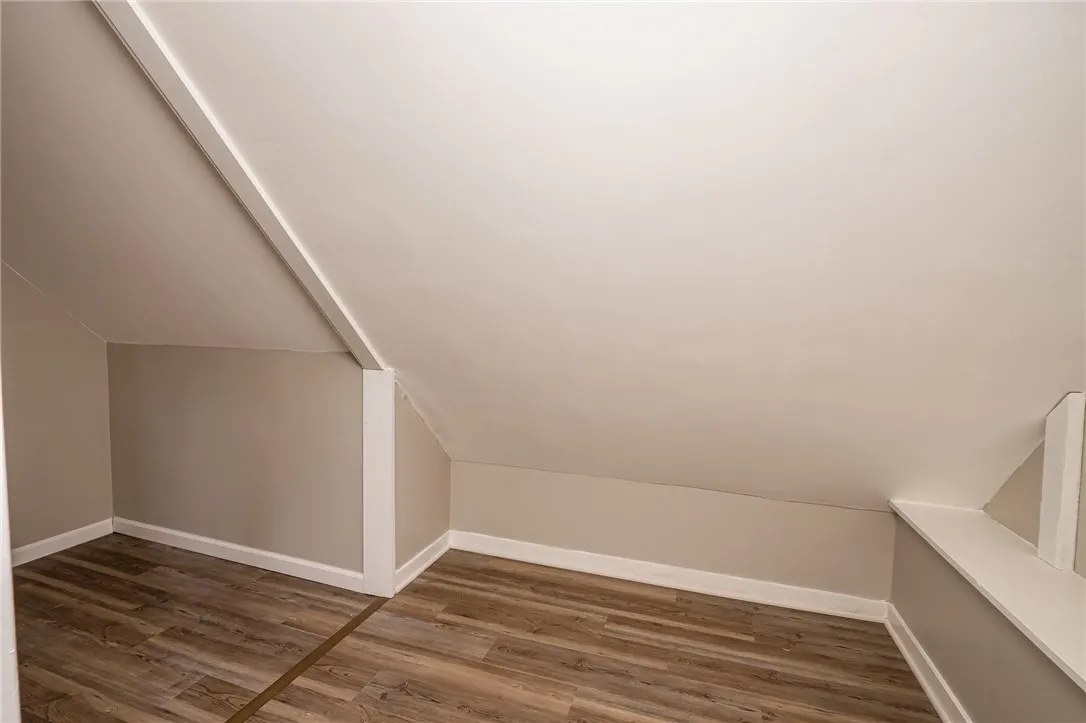 21 Park Street, Malone, New York 12953, Malone, New York 12953, 4 Bedrooms Bedrooms, 9 Rooms Rooms,1 BathroomBathrooms,Residential,Closed,21 Park Street, Malone, New York 12953,0,R1634913