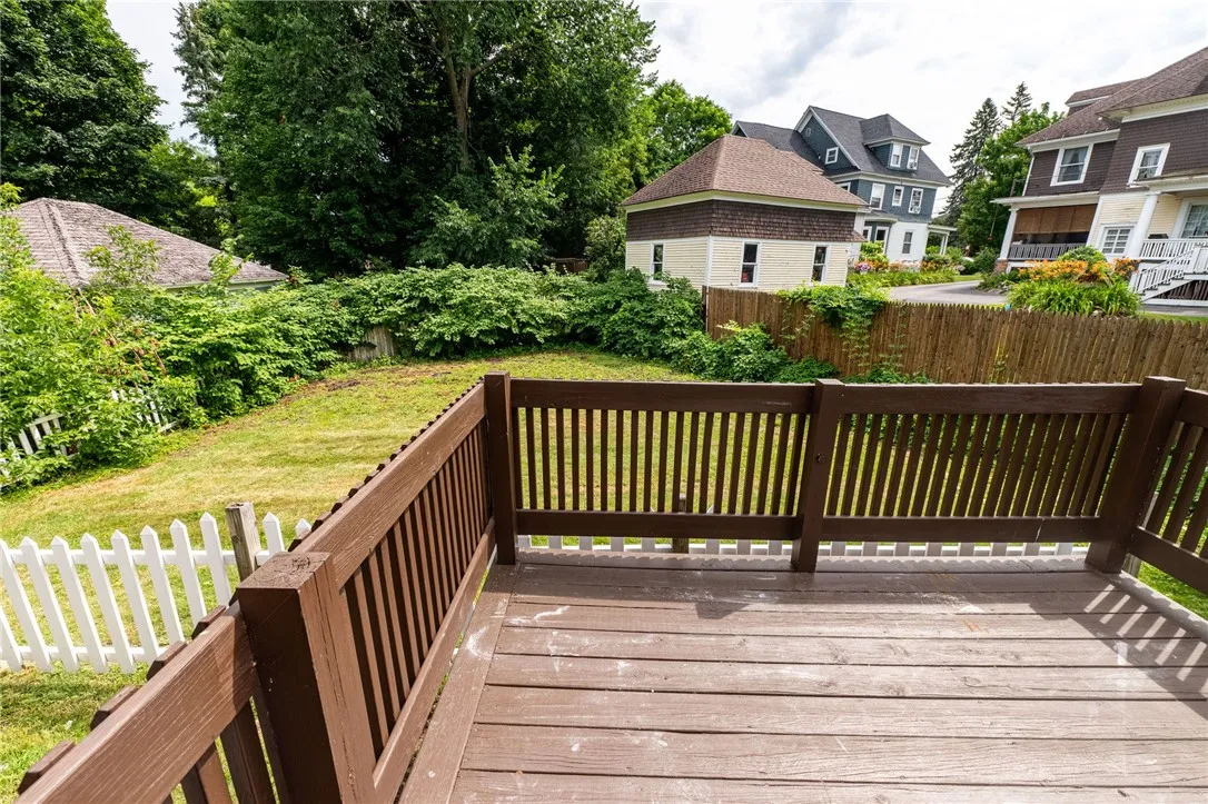 21 Park Street, Malone, New York 12953, Malone, New York 12953, 4 Bedrooms Bedrooms, 9 Rooms Rooms,1 BathroomBathrooms,Residential,Closed,21 Park Street, Malone, New York 12953,0,R1634913