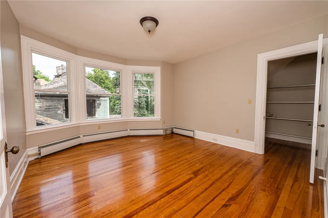 21 Park Street, Malone, New York 12953, Malone, New York 12953, 4 Bedrooms Bedrooms, 9 Rooms Rooms,1 BathroomBathrooms,Residential,Closed,21 Park Street, Malone, New York 12953,0,R1634913