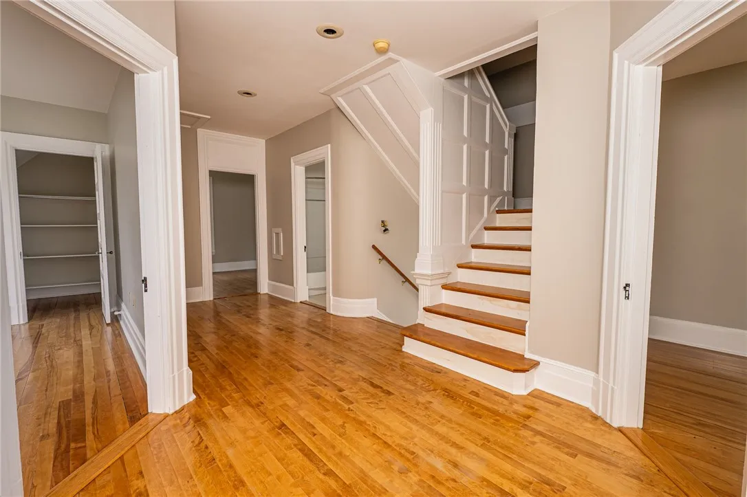 21 Park Street, Malone, New York 12953, Malone, New York 12953, 4 Bedrooms Bedrooms, 9 Rooms Rooms,1 BathroomBathrooms,Residential,Closed,21 Park Street, Malone, New York 12953,0,R1634913