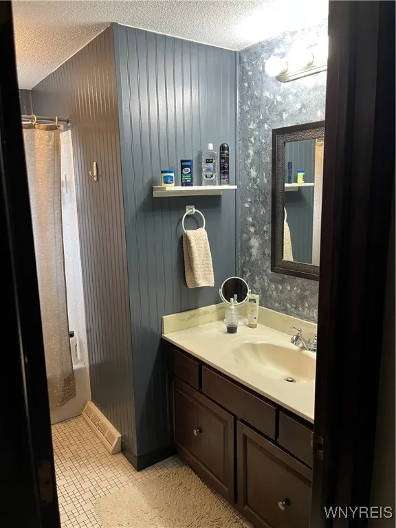 Main Bath