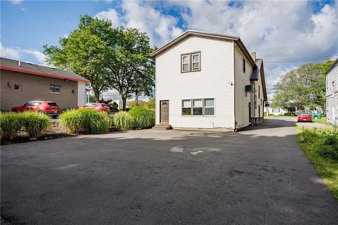 1720 Portland Avenue, Irondequoit, New York 14617, Irondequoit, New York 14617, 6 Bedrooms Bedrooms, ,2 BathroomsBathrooms,Residential,Closed,1720 Portland Avenue, Irondequoit, New York 14617,0,R1634046