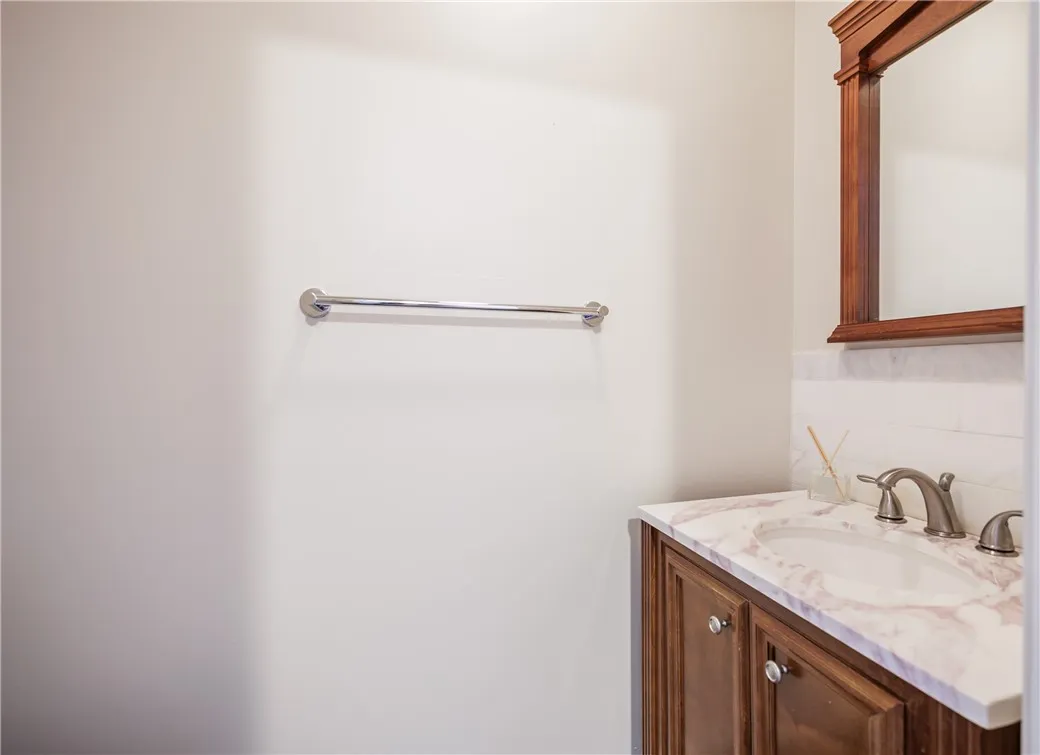 1720 Portland Avenue, Irondequoit, New York 14617, Irondequoit, New York 14617, 6 Bedrooms Bedrooms, ,2 BathroomsBathrooms,Residential,Closed,1720 Portland Avenue, Irondequoit, New York 14617,0,R1634046