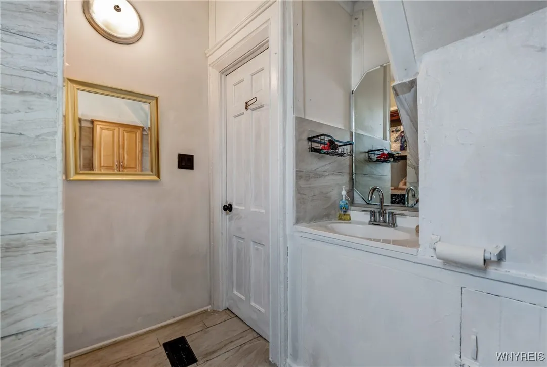 653 Michigan Avenue, Buffalo, New York 14203, Buffalo, New York 14203, 6 Bedrooms Bedrooms, ,2 BathroomsBathrooms,Residential,For Sale,653 Michigan Avenue, Buffalo, New York 14203,0,B1634780
