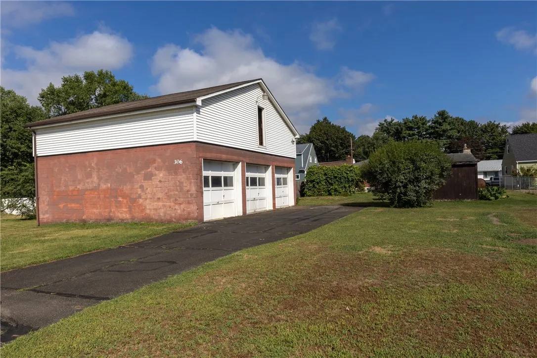 306 Grant Street, Elmira City, New York 14901, Elmira City, New York 14901, 2 Rooms Rooms,Residential,For Sale,306 Grant Street, Elmira City, New York 14901,0,R1634026