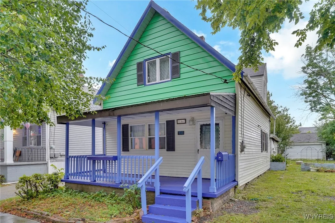 335 Austin Street, Buffalo, New York 14207, Buffalo, New York 14207, 4 Bedrooms Bedrooms, 8 Rooms Rooms,1 BathroomBathrooms,Residential,For Sale,335 Austin Street, Buffalo, New York 14207,0,B1634952
