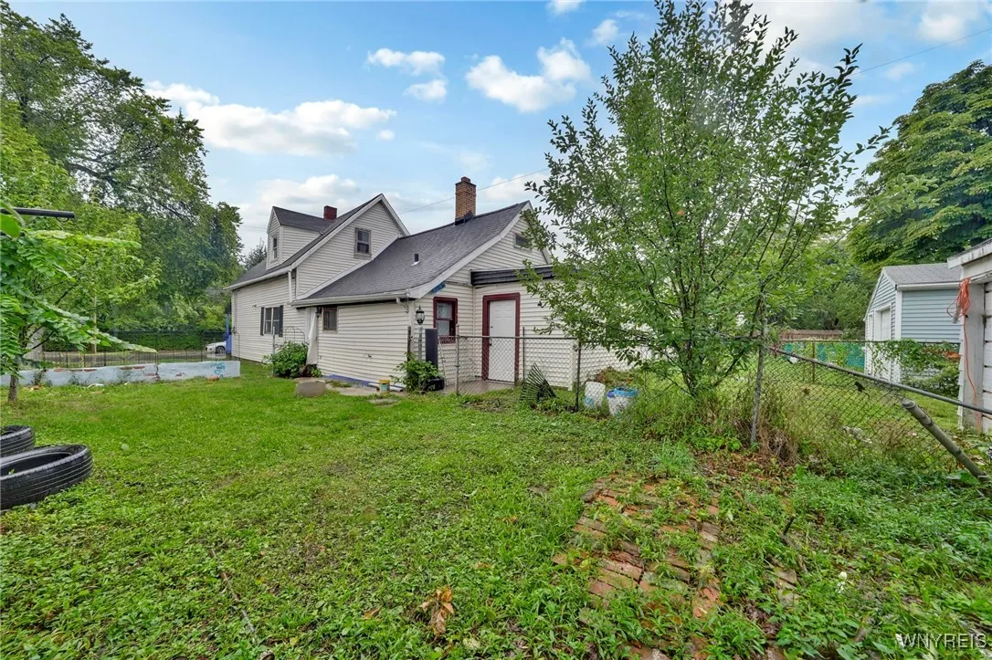 335 Austin Street, Buffalo, New York 14207, Buffalo, New York 14207, 4 Bedrooms Bedrooms, 8 Rooms Rooms,1 BathroomBathrooms,Residential,For Sale,335 Austin Street, Buffalo, New York 14207,0,B1634952