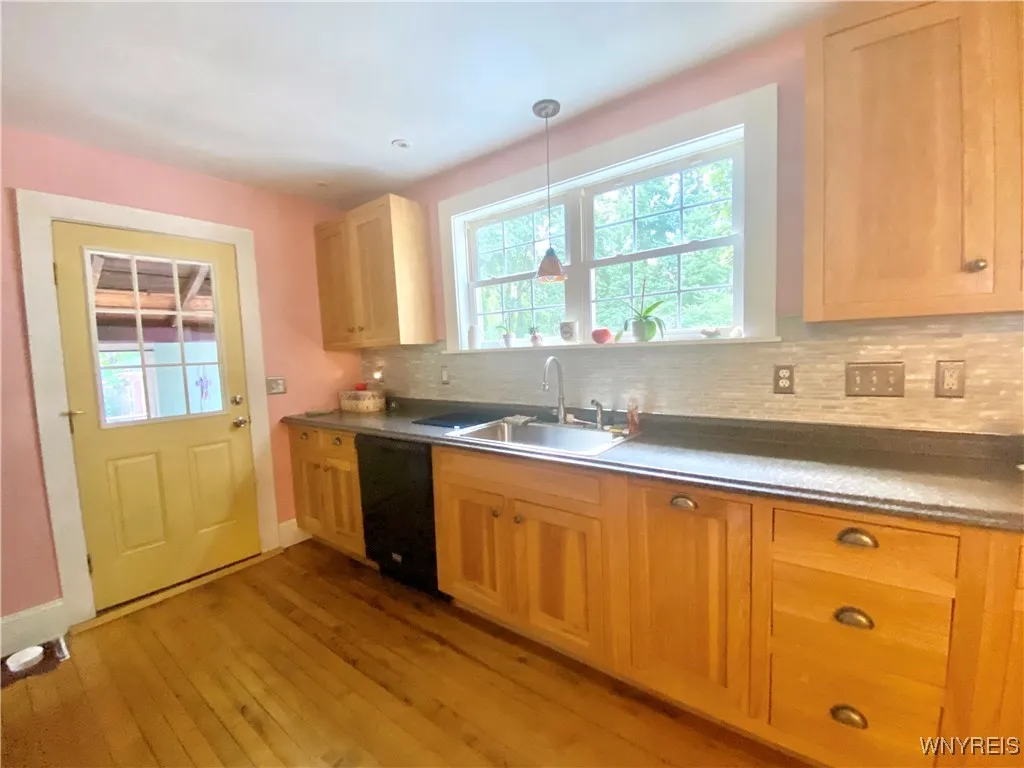 8489 North Main Street, Eden, New York 14057, Eden, New York 14057, 4 Bedrooms Bedrooms, 9 Rooms Rooms,3 BathroomsBathrooms,Residential,Closed,8489 North Main Street, Eden, New York 14057,0,B1634962