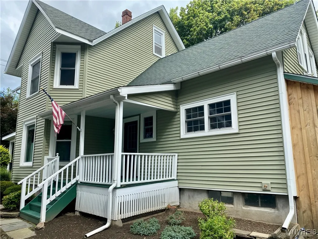 8489 North Main Street, Eden, New York 14057, Eden, New York 14057, 4 Bedrooms Bedrooms, 9 Rooms Rooms,3 BathroomsBathrooms,Residential,Closed,8489 North Main Street, Eden, New York 14057,0,B1634962