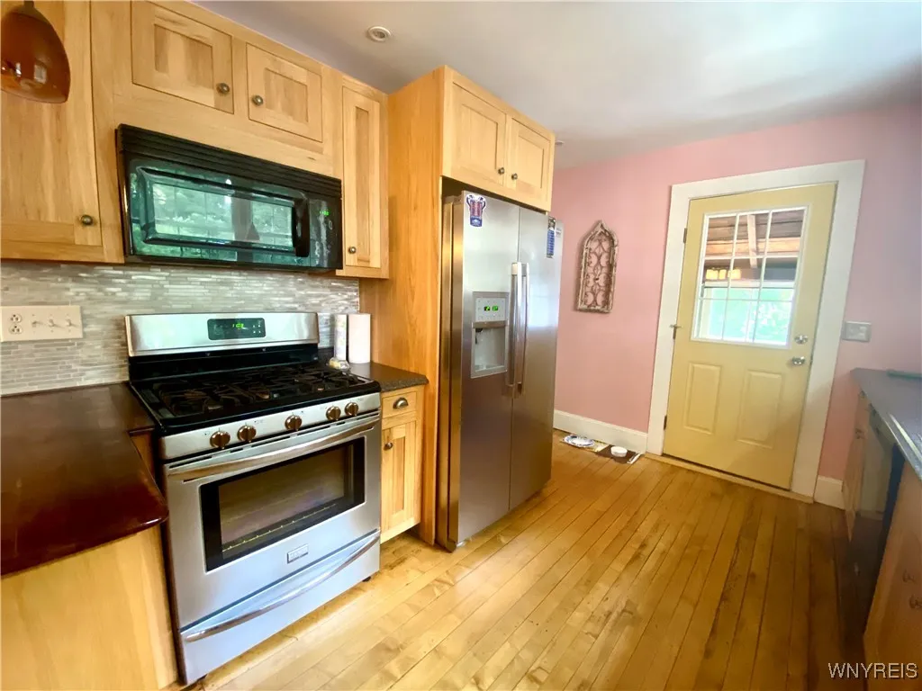 8489 North Main Street, Eden, New York 14057, Eden, New York 14057, 4 Bedrooms Bedrooms, 9 Rooms Rooms,3 BathroomsBathrooms,Residential,Closed,8489 North Main Street, Eden, New York 14057,0,B1634962