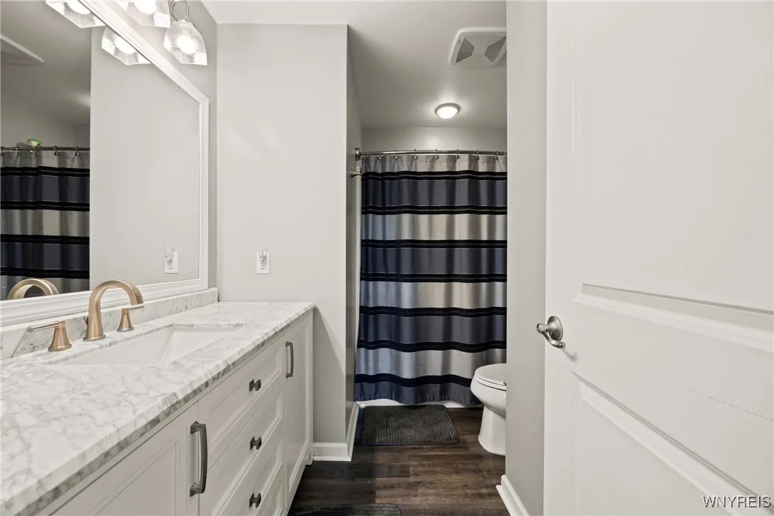 2171 Shadow Lane, Hamburg, New York 14085, Hamburg, New York 14085, 5 Bedrooms Bedrooms, 8 Rooms Rooms,2 BathroomsBathrooms,Residential,For Sale,2171 Shadow Lane, Hamburg, New York 14085,0,B1634762