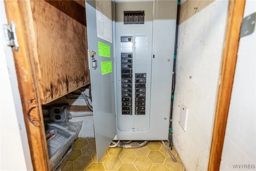 360 Claremont Avenue, Tonawanda, New York 14223, Tonawanda, New York 14223, 2 Bedrooms Bedrooms, 6 Rooms Rooms,2 BathroomsBathrooms,Residential,Closed,360 Claremont Avenue, Tonawanda, New York 14223,0,B1628656