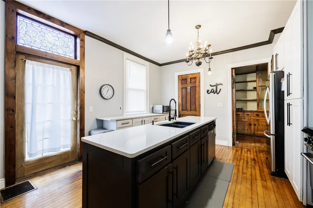 3 North Genesee Street, Geneva City, New York 1445, Geneva City, New York 14456, 5 Bedrooms Bedrooms, 9 Rooms Rooms,2 BathroomsBathrooms,Residential,For Sale,3 North Genesee Street, Geneva City, New York 1445,0,R1634683