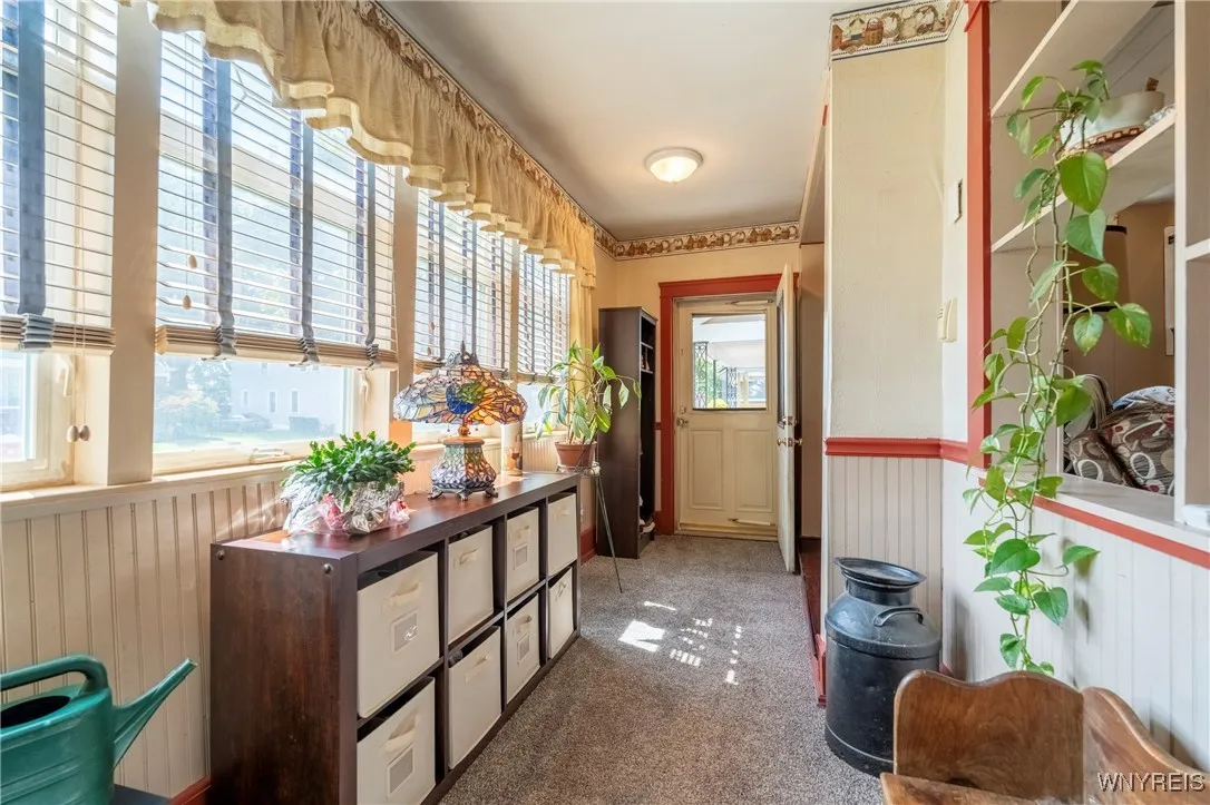 24 Downing St, Buffalo, New York 14220, Buffalo, New York 14220, 3 Bedrooms Bedrooms, 8 Rooms Rooms,1 BathroomBathrooms,Residential,For Sale,24 Downing St, Buffalo, New York 14220,0,B1634878
