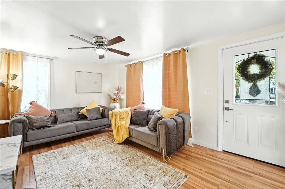 100 Wendover Avenue, Tonawanda, New York 14223, Tonawanda, New York 14223, 3 Bedrooms Bedrooms, 6 Rooms Rooms,1 BathroomBathrooms,Residential,For Sale,100 Wendover Avenue, Tonawanda, New York 14223,0,R1634929