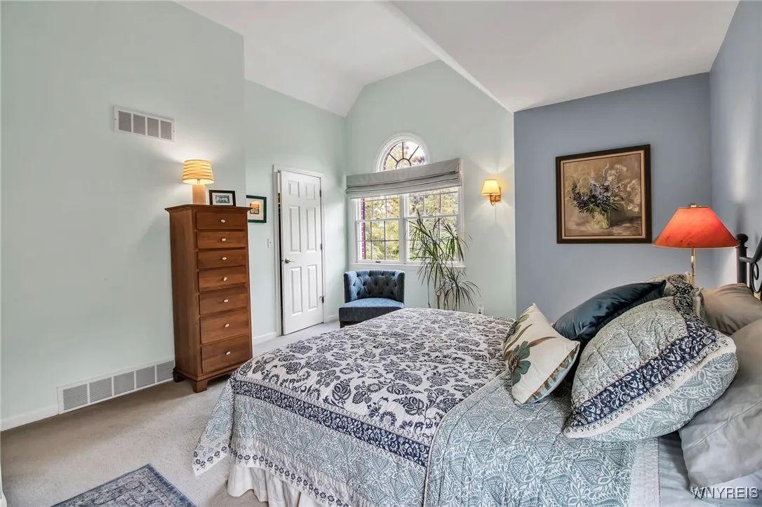 1 North Woodside Lane, Amherst, New York 14221, Amherst, New York 14221, 4 Bedrooms Bedrooms, 10 Rooms Rooms,3 BathroomsBathrooms,Residential,For Sale,1 North Woodside Lane, Amherst, New York 14221,0,B1634726