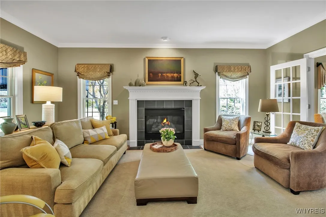 1 North Woodside Lane, Amherst, New York 14221, Amherst, New York 14221, 4 Bedrooms Bedrooms, 10 Rooms Rooms,3 BathroomsBathrooms,Residential,For Sale,1 North Woodside Lane, Amherst, New York 14221,0,B1634726