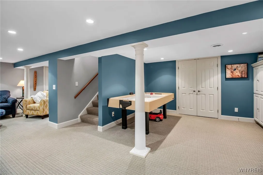 1 North Woodside Lane, Amherst, New York 14221, Amherst, New York 14221, 4 Bedrooms Bedrooms, 10 Rooms Rooms,3 BathroomsBathrooms,Residential,For Sale,1 North Woodside Lane, Amherst, New York 14221,0,B1634726