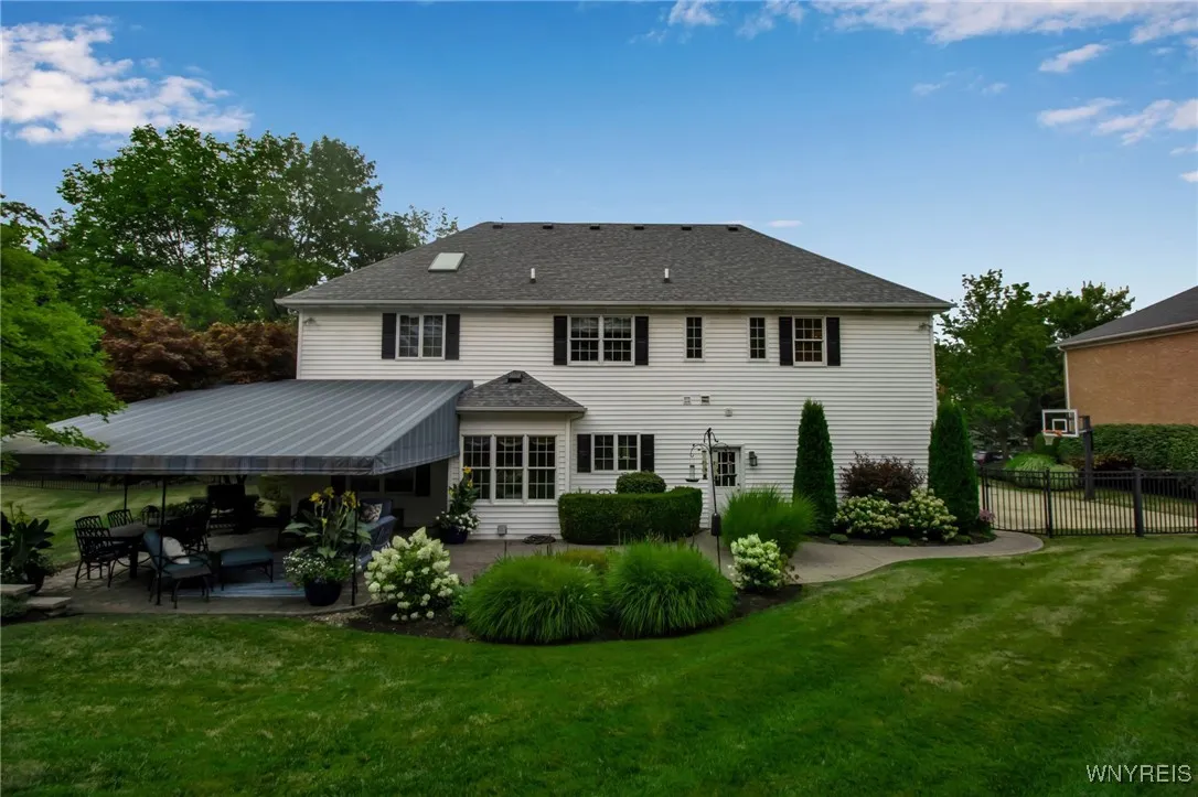 1 North Woodside Lane, Amherst, New York 14221, Amherst, New York 14221, 4 Bedrooms Bedrooms, 10 Rooms Rooms,3 BathroomsBathrooms,Residential,For Sale,1 North Woodside Lane, Amherst, New York 14221,0,B1634726