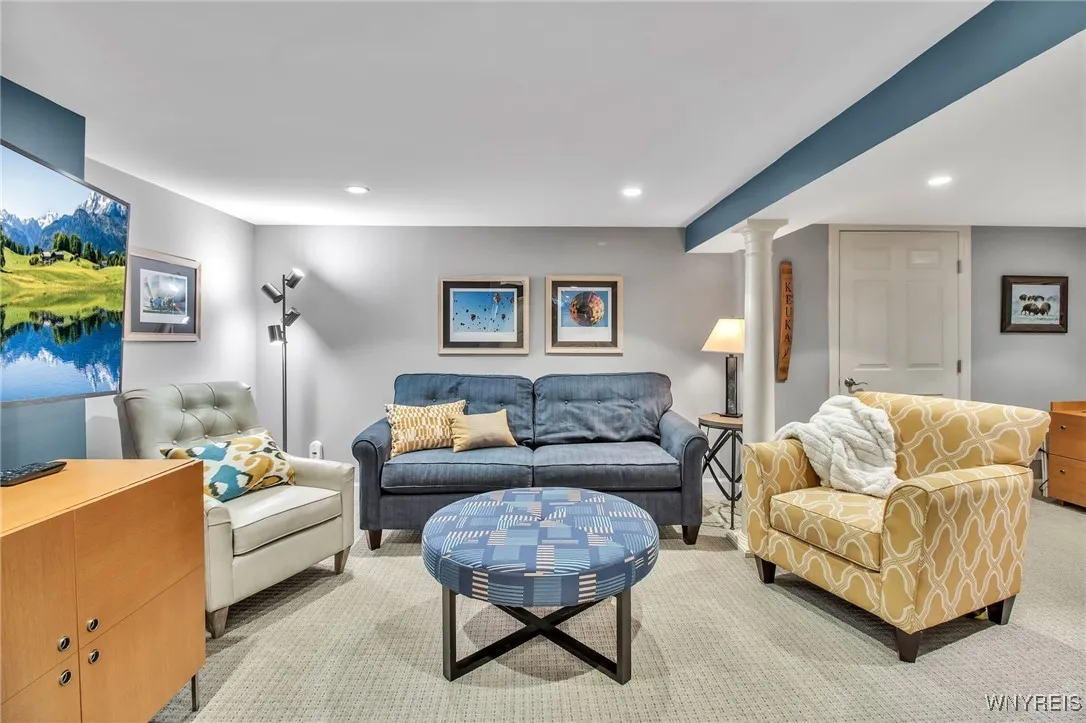 1 North Woodside Lane, Amherst, New York 14221, Amherst, New York 14221, 4 Bedrooms Bedrooms, 10 Rooms Rooms,3 BathroomsBathrooms,Residential,For Sale,1 North Woodside Lane, Amherst, New York 14221,0,B1634726