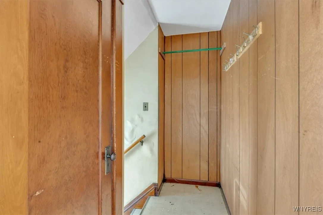24 Argus Street, Buffalo, New York 14207, Buffalo, New York 14207, 4 Bedrooms Bedrooms, ,2 BathroomsBathrooms,Residential,For Sale,24 Argus Street, Buffalo, New York 14207,0,B1633570