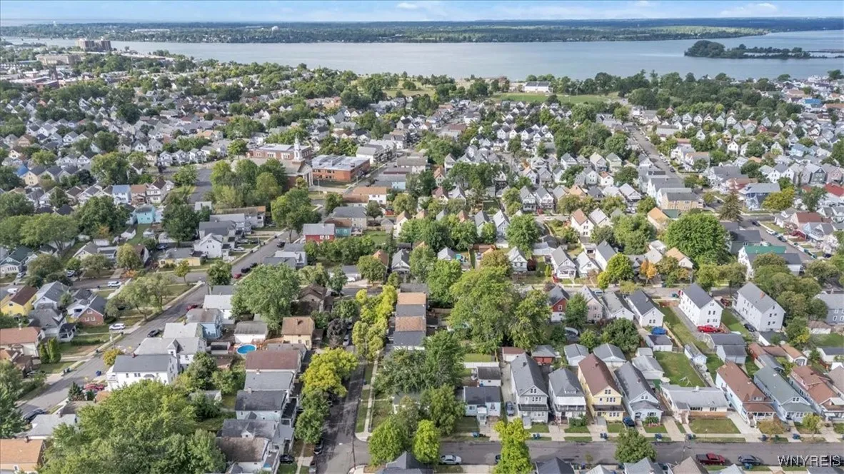 24 Argus Street, Buffalo, New York 14207, Buffalo, New York 14207, 4 Bedrooms Bedrooms, ,2 BathroomsBathrooms,Residential,For Sale,24 Argus Street, Buffalo, New York 14207,0,B1633570