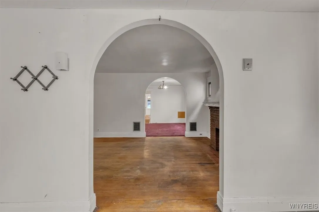 24 Argus Street, Buffalo, New York 14207, Buffalo, New York 14207, 4 Bedrooms Bedrooms, ,2 BathroomsBathrooms,Residential,For Sale,24 Argus Street, Buffalo, New York 14207,0,B1633570