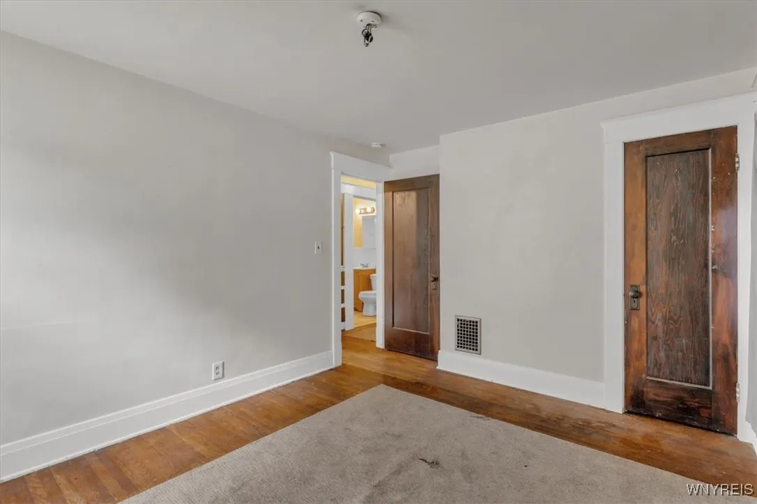 24 Argus Street, Buffalo, New York 14207, Buffalo, New York 14207, 4 Bedrooms Bedrooms, ,2 BathroomsBathrooms,Residential,For Sale,24 Argus Street, Buffalo, New York 14207,0,B1633570