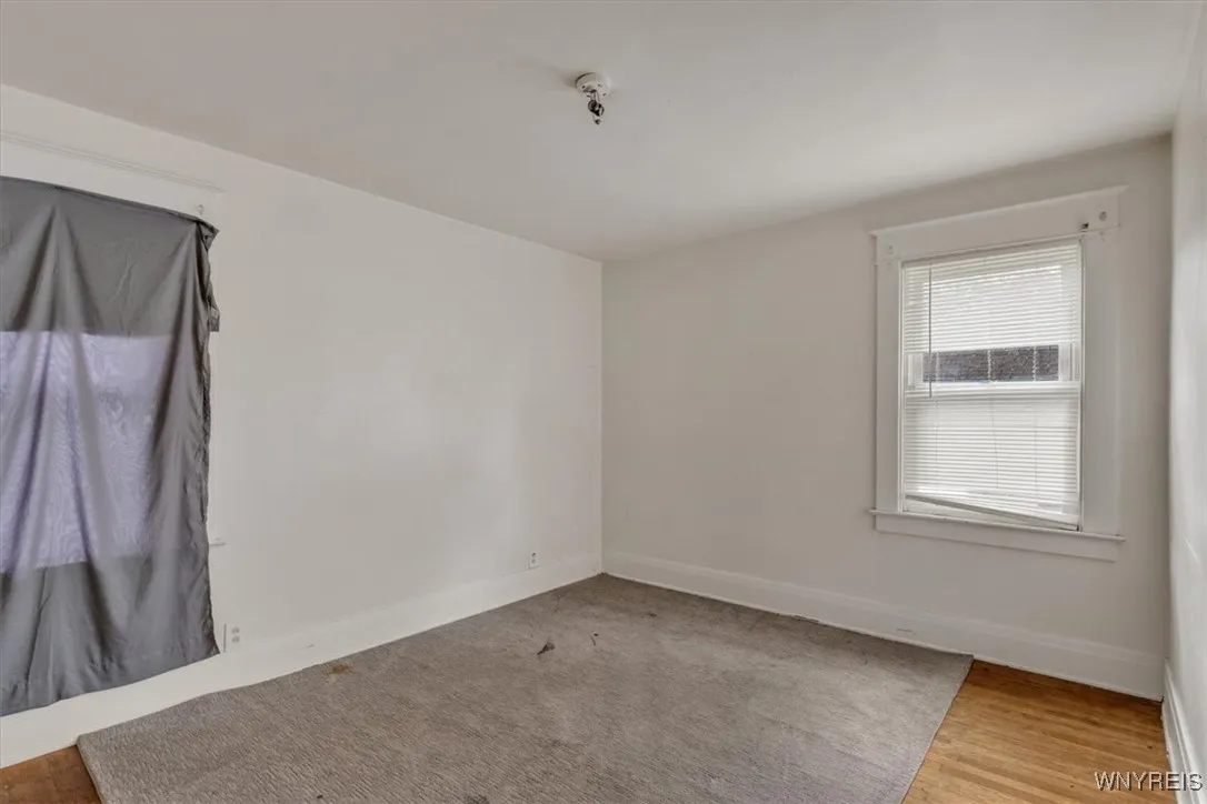 24 Argus Street, Buffalo, New York 14207, Buffalo, New York 14207, 4 Bedrooms Bedrooms, ,2 BathroomsBathrooms,Residential,For Sale,24 Argus Street, Buffalo, New York 14207,0,B1633570