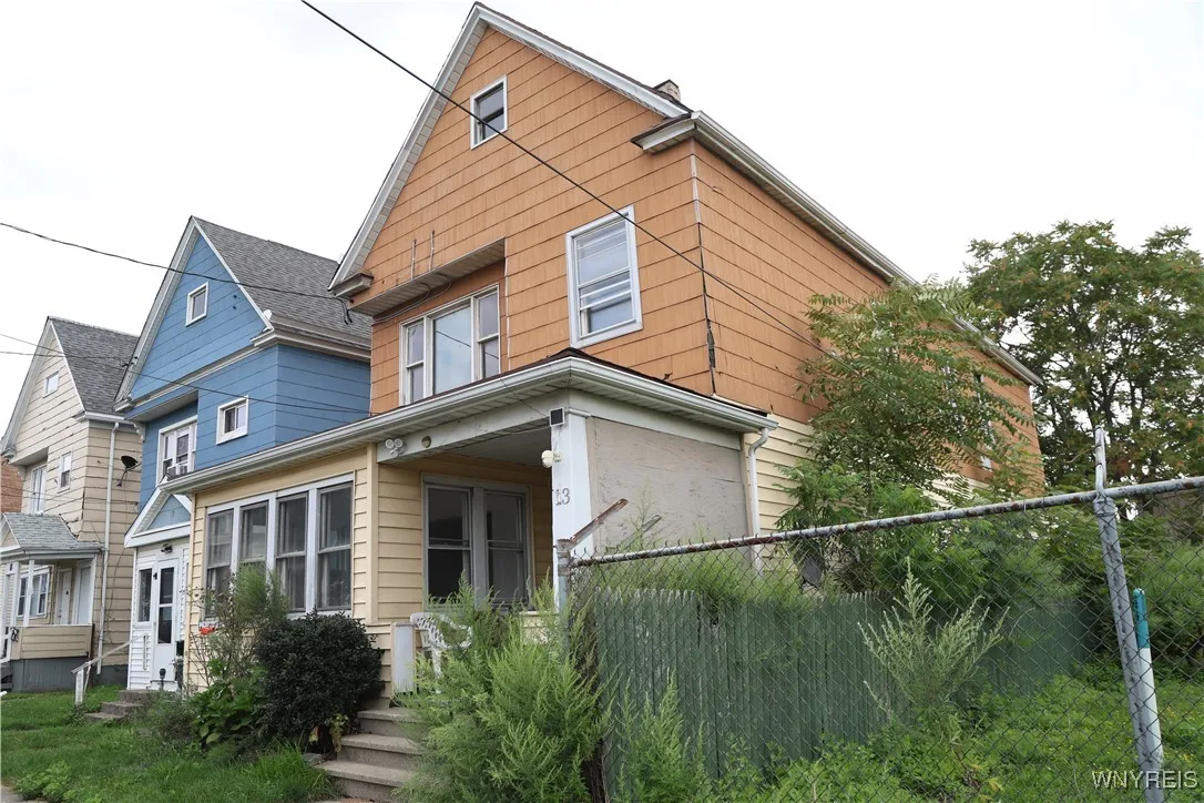 13 Lester Street, Buffalo, New York 14210, Buffalo, New York 14210, 3 Bedrooms Bedrooms, 5 Rooms Rooms,1 BathroomBathrooms,Residential Lease,Closed,13 Lester Street, Buffalo, New York 14210,0,B1634181