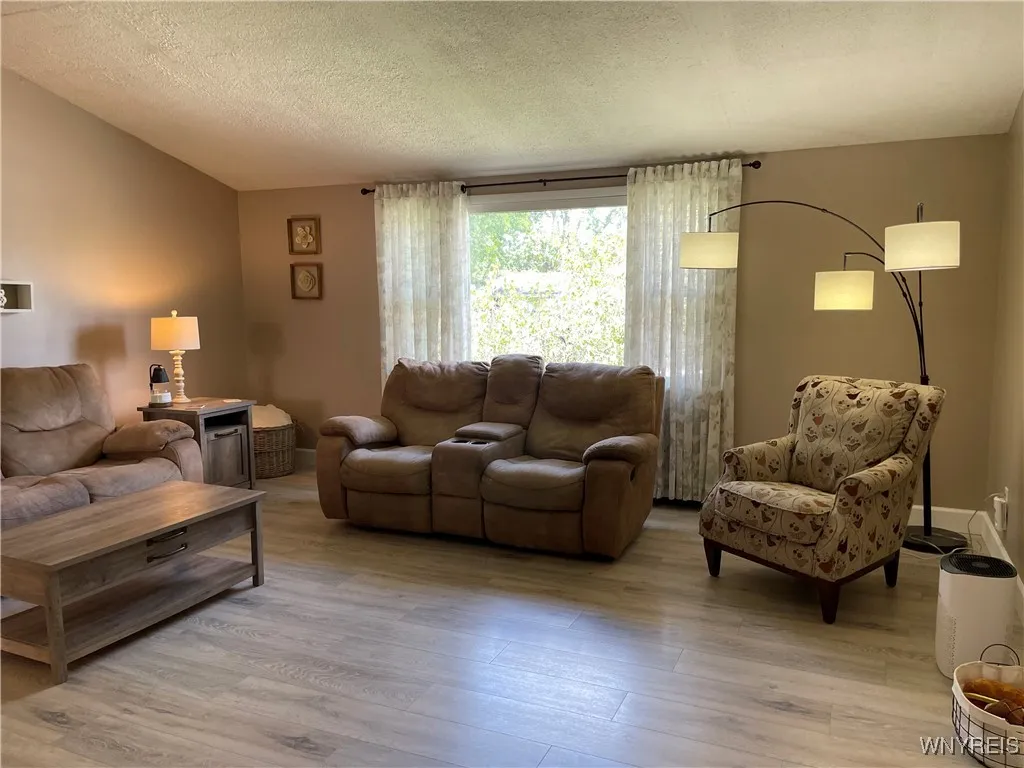 67 Madeira Drive, Cheektowaga, New York 14043, Cheektowaga, New York 14043, 3 Bedrooms Bedrooms, 8 Rooms Rooms,2 BathroomsBathrooms,Residential,For Sale,67 Madeira Drive, Cheektowaga, New York 14043,0,B1634788