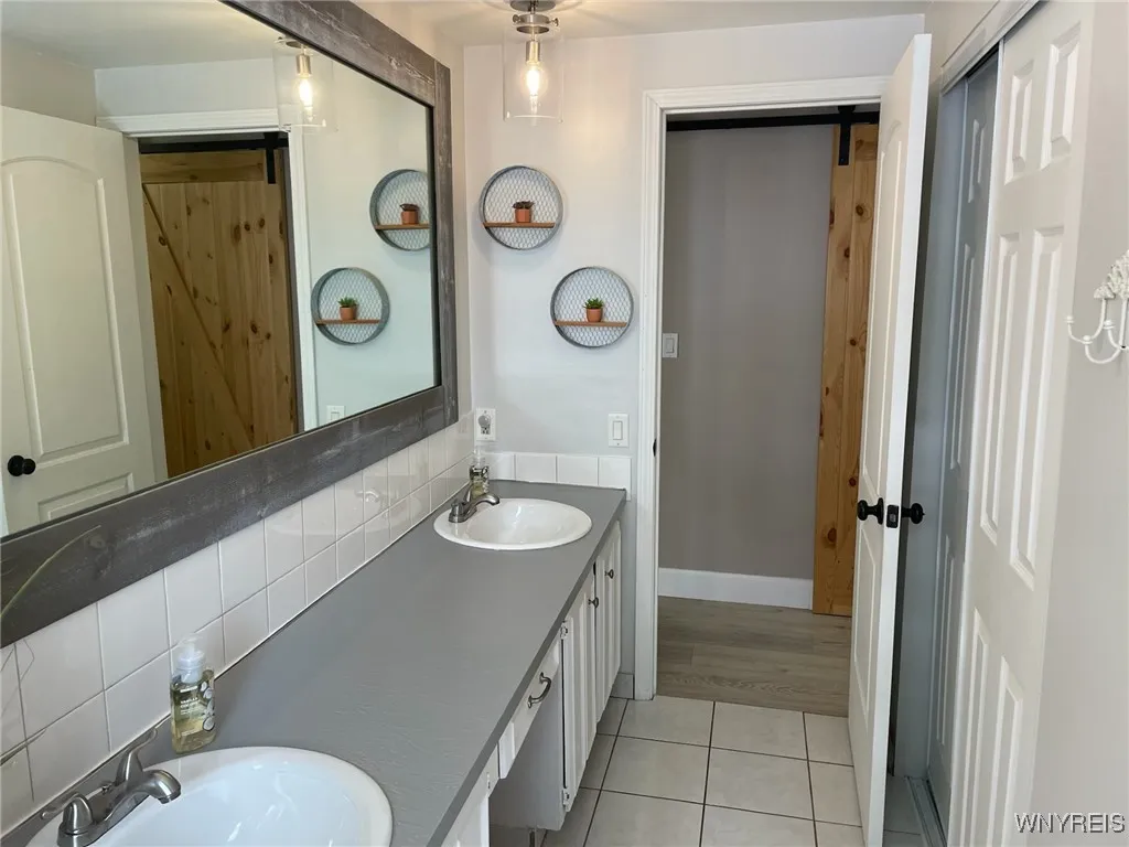 67 Madeira Drive, Cheektowaga, New York 14043, Cheektowaga, New York 14043, 3 Bedrooms Bedrooms, 8 Rooms Rooms,2 BathroomsBathrooms,Residential,For Sale,67 Madeira Drive, Cheektowaga, New York 14043,0,B1634788