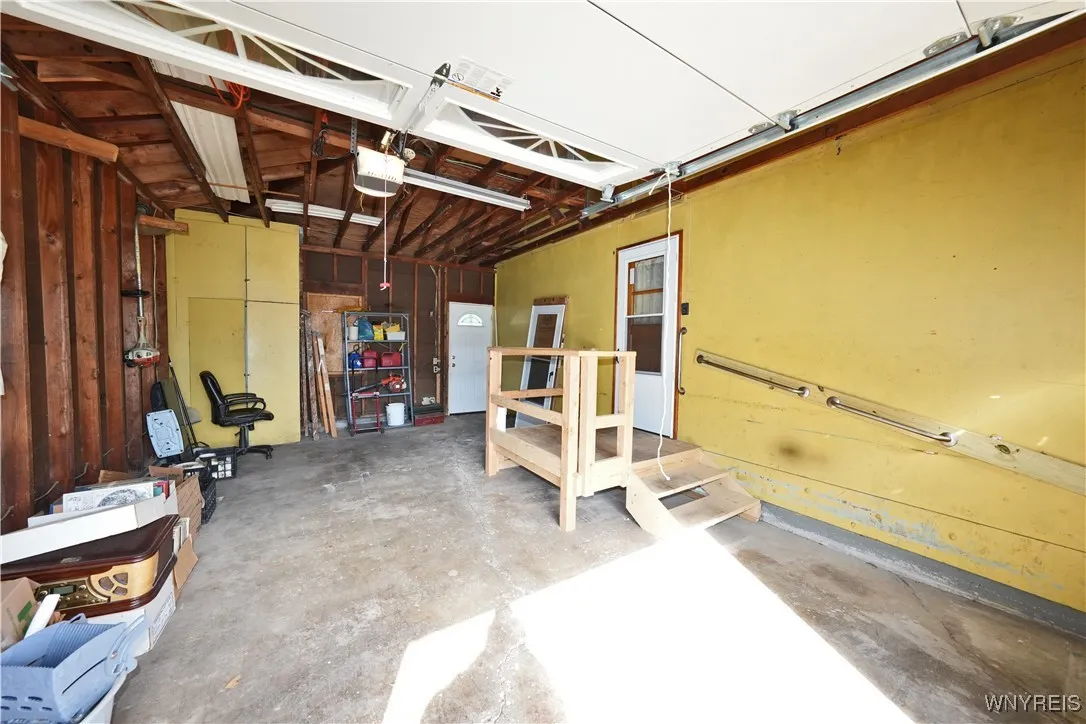 142 Sky Hi Drive, West Seneca, New York 14224, West Seneca, New York 14224, 3 Bedrooms Bedrooms, 8 Rooms Rooms,1 BathroomBathrooms,Residential,For Sale,142 Sky Hi Drive, West Seneca, New York 14224,0,B1634693