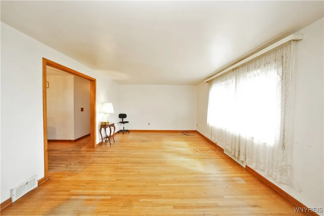 142 Sky Hi Drive, West Seneca, New York 14224, West Seneca, New York 14224, 3 Bedrooms Bedrooms, 8 Rooms Rooms,1 BathroomBathrooms,Residential,For Sale,142 Sky Hi Drive, West Seneca, New York 14224,0,B1634693