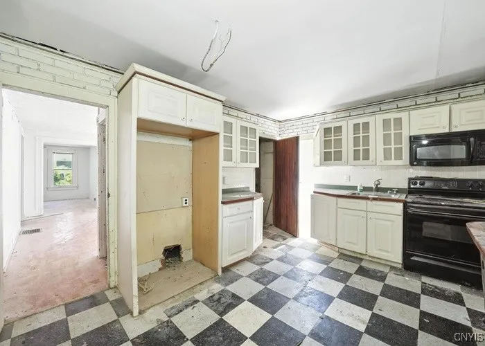 144 Stark Avenue, Milo, New York 14527, Milo, New York 14527, 5 Bedrooms Bedrooms, 8 Rooms Rooms,2 BathroomsBathrooms,Residential,Closed,144 Stark Avenue, Milo, New York 14527,0,S1635064